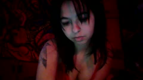 Snapshot of queenmarcy666 chatting on 12/12/24, 12:55 Marceline VQueen online show from 12/12/24, 12:55