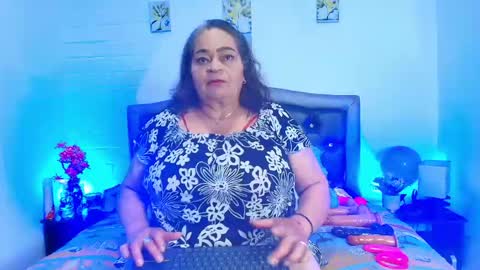 VickyBoobss online show from 04/19/26, 01:10