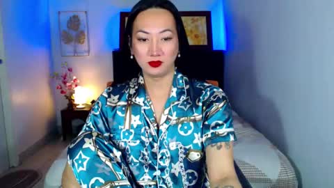 QUEEN online show from 01/09/25, 05:23