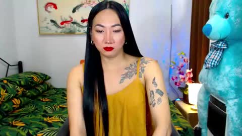 QUEEN online show from 01/26/25, 07:21