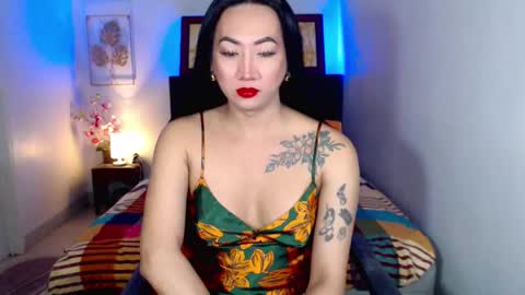 QUEEN online show from 03/04/25, 07:01