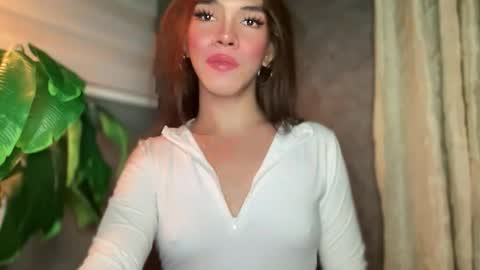 Snapshot of queenn_xxx chatting on 11/12/25, 09:10 QUEEN online show from 11/12/25, 09:10