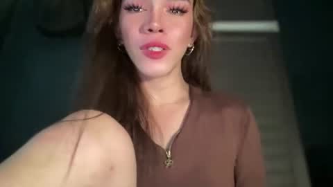 Snapshot of queenn_xxx chatting on 11/25/25, 11:38 QUEEN online show from 11/25/25, 11:38