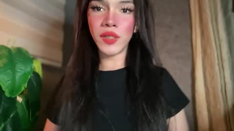 QUEEN online show from 04/21/26, 04:41