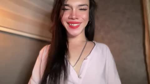 QUEEN online show from 04/23/26, 03:19