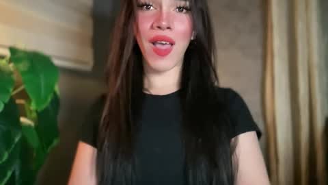 QUEEN online show from 04/23/26, 08:22