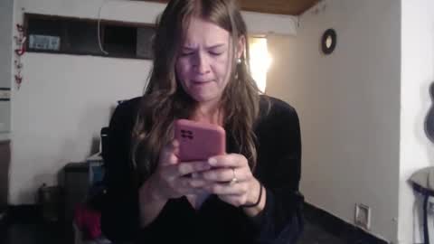 Snapshot of queennicky88 chatting on 05/07/26, 01:22 Nico online show from 05/07/26, 01:22