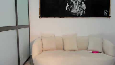 Snapshot of queenofass_ chatting on 12/16/24, 10:50 cathy online show from 12/16/24, 10:50