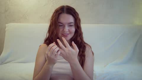 Snapshot of queenofmodels chatting on 01/20/25, 11:02 QueenOfModels online show from 01/20/25, 11:02