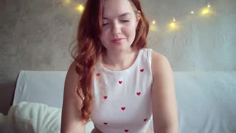 Snapshot of queenofmodels chatting on 02/05/25, 06:13 QueenOfModels online show from 02/05/25, 06:13