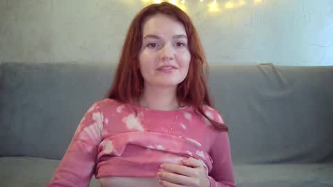 Snapshot of queenofmodels chatting on 02/24/25, 11:32 QueenOfModels online show from 02/24/25, 11:32