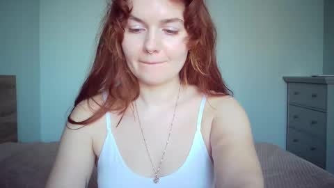 Snapshot of queenofmodels chatting on 03/11/25, 02:18 QueenOfModels online show from 03/11/25, 02:18