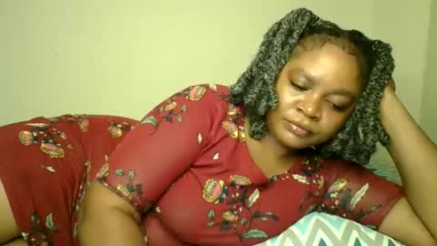 Snapshot of queenofsouls chatting on 02/17/25, 04:53 . online show from 02/17/25, 04:53