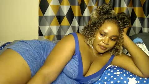 Snapshot of queenofsouls chatting on 03/03/26, 04:46 . online show from 03/03/26, 04:46