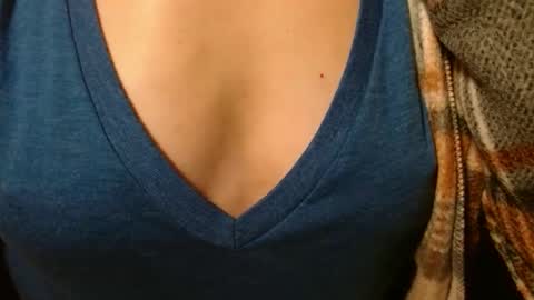 queenoftenderness online show from 03/31/26, 08:42