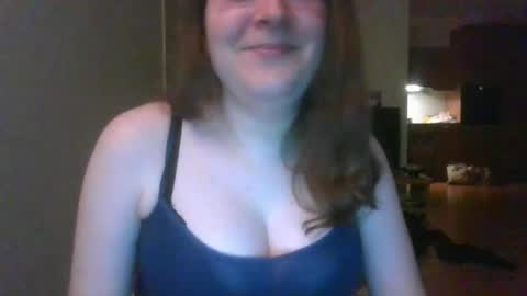 Snapshot of queenofthenights chatting on 05/16/26, 10:08 queenofthenights online show from 05/16/26, 10:08