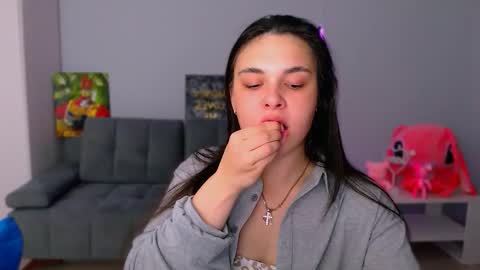 Patricia online show from 11/05/25, 03:56