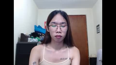 Snapshot of queenpaulaxx chatting on 10/10/25, 02:10 Paula watson online show from 10/10/25, 02:10