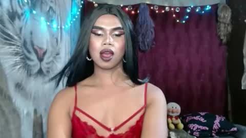 queenpinayebony_xx online show from 04/23/26, 03:47