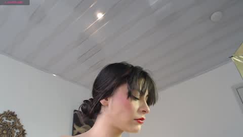 Snapshot of queenpink777 chatting on 01/03/25, 12:52 Rose online show from 01/03/25, 12:52