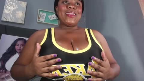 queenrachelbrown online show from 04/24/26, 11:56