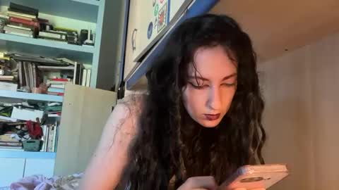 queenselket online show from 04/24/26, 10:28