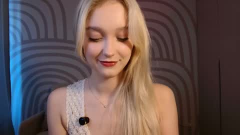 Snapshot of queenserenaaa chatting on 06/06/26, 11:26 Serena XoXo online show from 06/06/26, 11:26