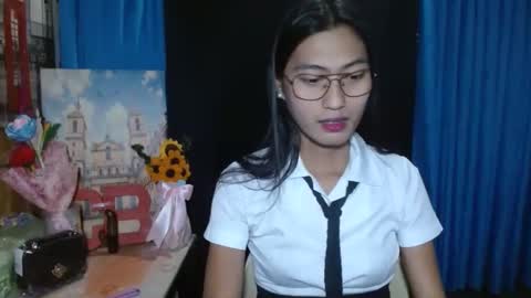 Snapshot of queensteffi chatting on 01/04/25, 12:05 queensteffi online show from 01/04/25, 12:05