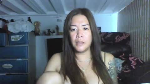 Snapshot of queenstefhanie chatting on 02/25/26, 05:39 stephanie online show from 02/25/26, 05:39