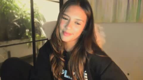 Snapshot of queenv66 chatting on 02/02/26, 03:16 Val - online show from 02/02/26, 03:16