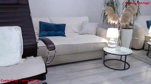 Snapshot of queenviktoria chatting on 02/11/25, 07:16 Viktoria online show from 02/11/25, 07:16
