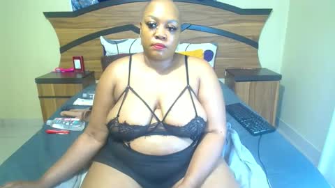 Queenxxxjesy online show from 04/16/26, 01:50