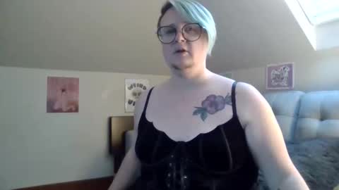 queerlyjaz online show from 11/28/25, 10:56