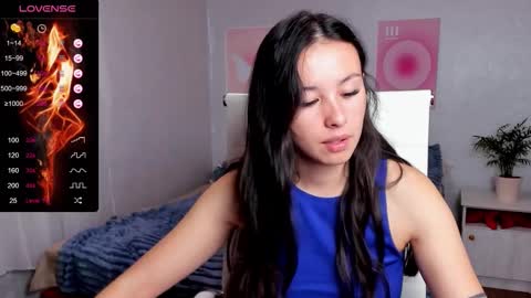 Snapshot of queitsharm_ chatting on 10/08/25, 05:38 Anna online show from 10/08/25, 05:38