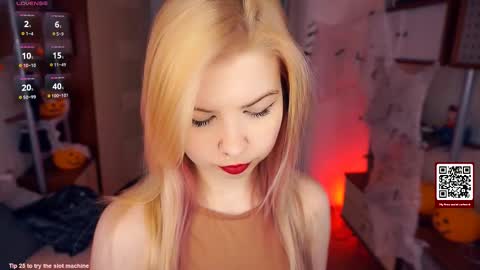 Tate online show from 11/03/25, 04:25