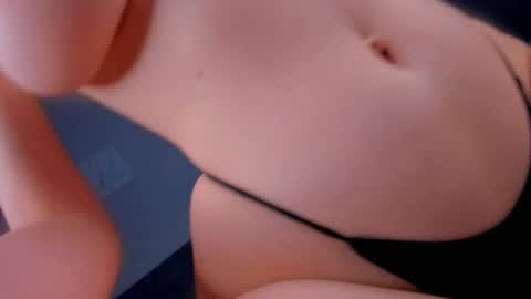 Snapshot of quennacindy chatting on 02/28/25, 07:37 Teri My favorite vibes 77 101 222 666 online show from 02/28/25, 07:37