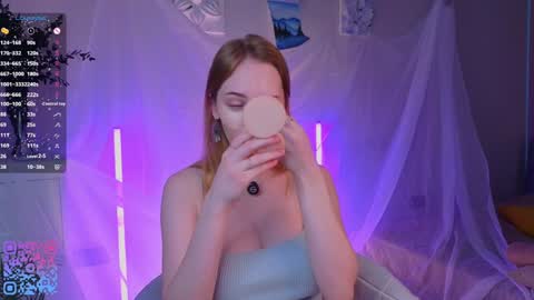 Snapshot of quennacindy chatting on 09/13/25, 01:27 Teri My favorite vibes 77 101 222 666 online show from 09/13/25, 01:27