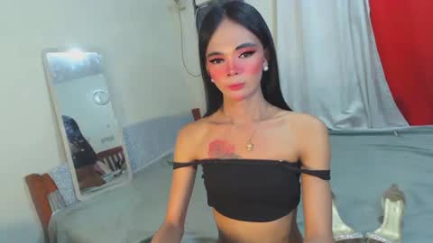 Snapshot of quenny121698 chatting on 09/27/25, 05:01 quenny121698 online show from 09/27/25, 05:01