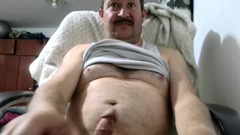 Snapshot of querubinrebelde chatting on 06/20/26, 01:09 Don Ramon online show from 06/20/26, 01:09
