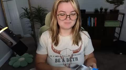 Bri online show from 09/18/25, 02:57