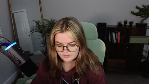 Bri online show from 09/22/25, 02:13