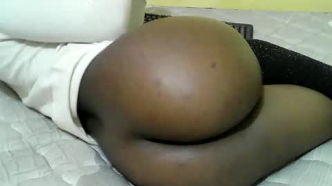 quincy joy11 online show from 12/04/25, 04:05