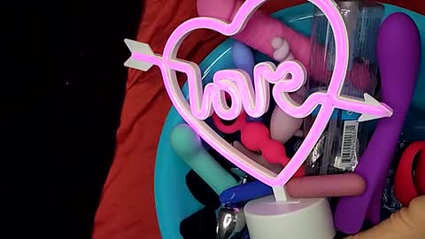 Snapshot of quinnbets chatting on 12/29/24, 09:52 Quinn bets online show from 12/29/24, 09:52