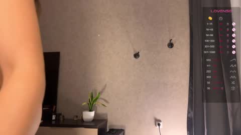 Next stream  December 1 FANSLY Loxrye online show from 03/02/25, 05:47