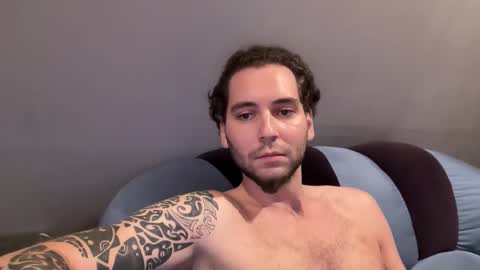 Snapshot of quriff chatting on 10/18/25, 03:24 quriff online show from 10/18/25, 03:24