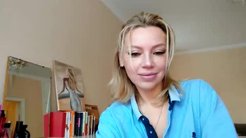 Snapshot of qurli24 chatting on 02/26/25, 02:14 qurli24 online show from 02/26/25, 02:14