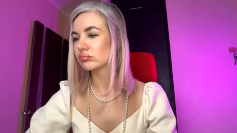 qusi28 online show from 02/20/25, 05:12