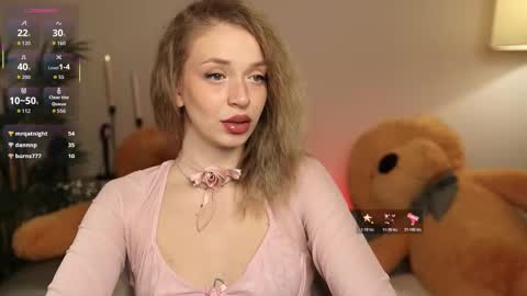 Nova Hollis online show from 01/11/26, 04:50