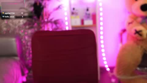 Nova Hollis online show from 03/09/26, 05:11