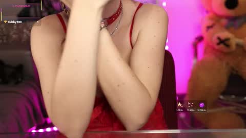 Nova Hollis online show from 03/26/26, 05:13